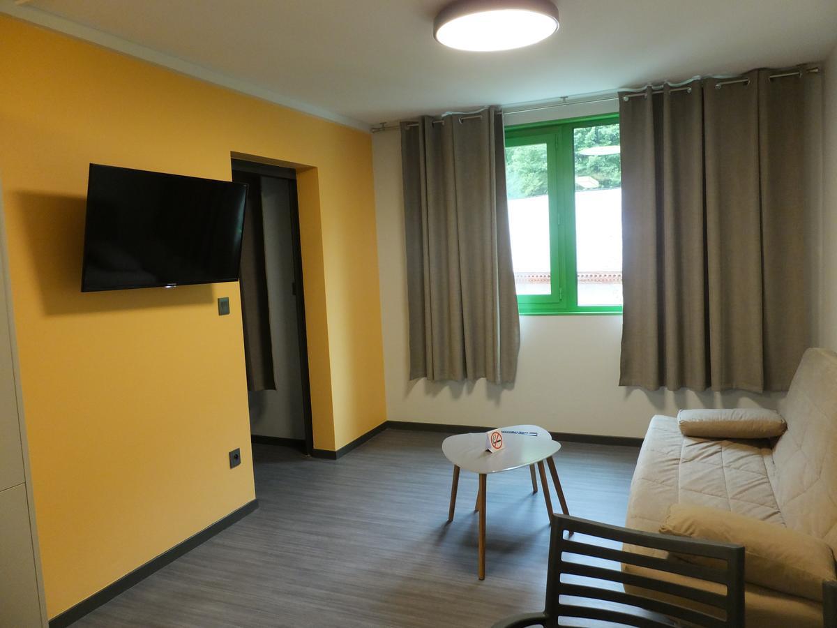 Residence Thermale Du Parc Ornolac-Ussat-les-Bains Buitenkant foto